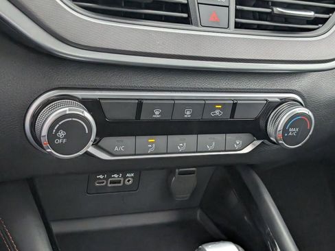 Certified 2025 Nissan Altima 2.5 SR FWD image 16