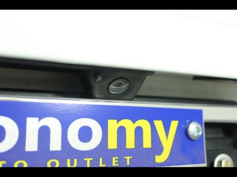 Used 2018 Audi Q5 2.0T Premium Plus w/ Premium Plus Package image 16