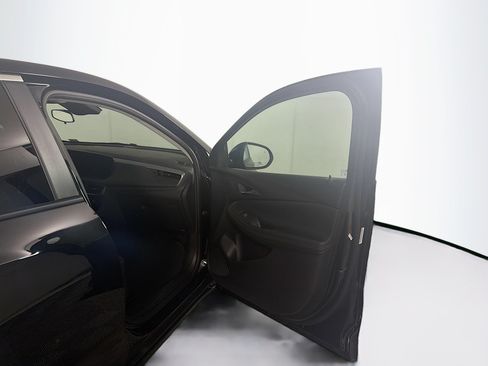 Used 2025 Buick Encore GX Preferred FWD image 31