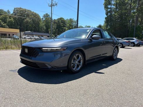 Used 2024 Honda Accord EX image 2