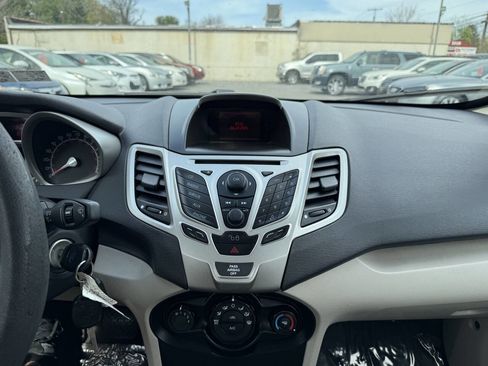 Used 2011 Ford Fiesta SE w/ 201A Rapid Spec Order Code image 15