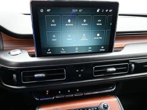 Used 2022 Lincoln Aviator Reserve w/ Equipment Group 201A AWD/4WD image 46