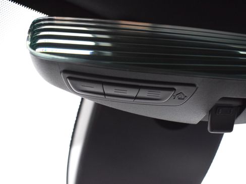 Used 2022 Toyota Corolla SE w/ Carpet Mat Package (TMS) image 17