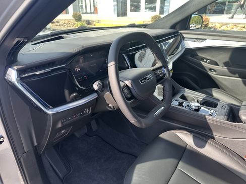 New 2025 Jeep Wagoneer S Launch Edition AWD/4WD image 15