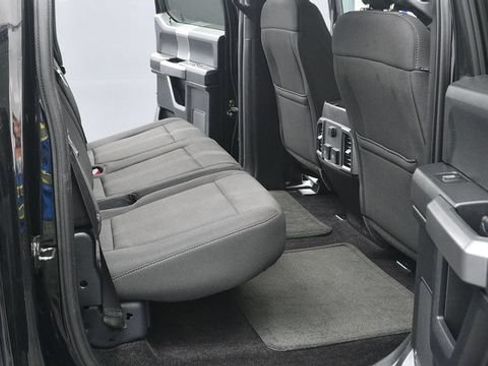 Used 2017 Ford F150 XLT w/ Equipment Group 302A Luxury AWD/4WD image 12