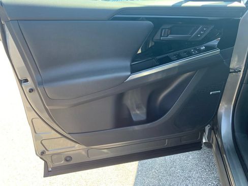 Used 2023 Subaru Solterra AWD image 14