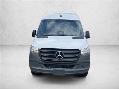 Used 2025 Mercedes-Benz Sprinter 2500 image 5