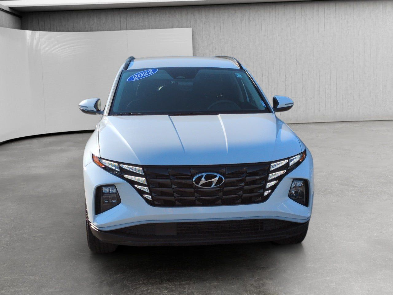 Used 2022 Hyundai Tucson SEL FWD image 2