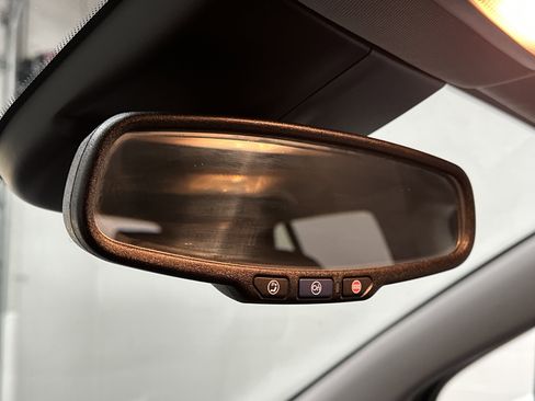 Used 2022 Chevrolet Trax LT w/ LT Convenience Package image 30