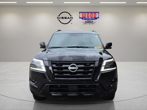 Used 2023 Nissan Armada SL w/ Midnight Edition Package AWD/4WD image 6