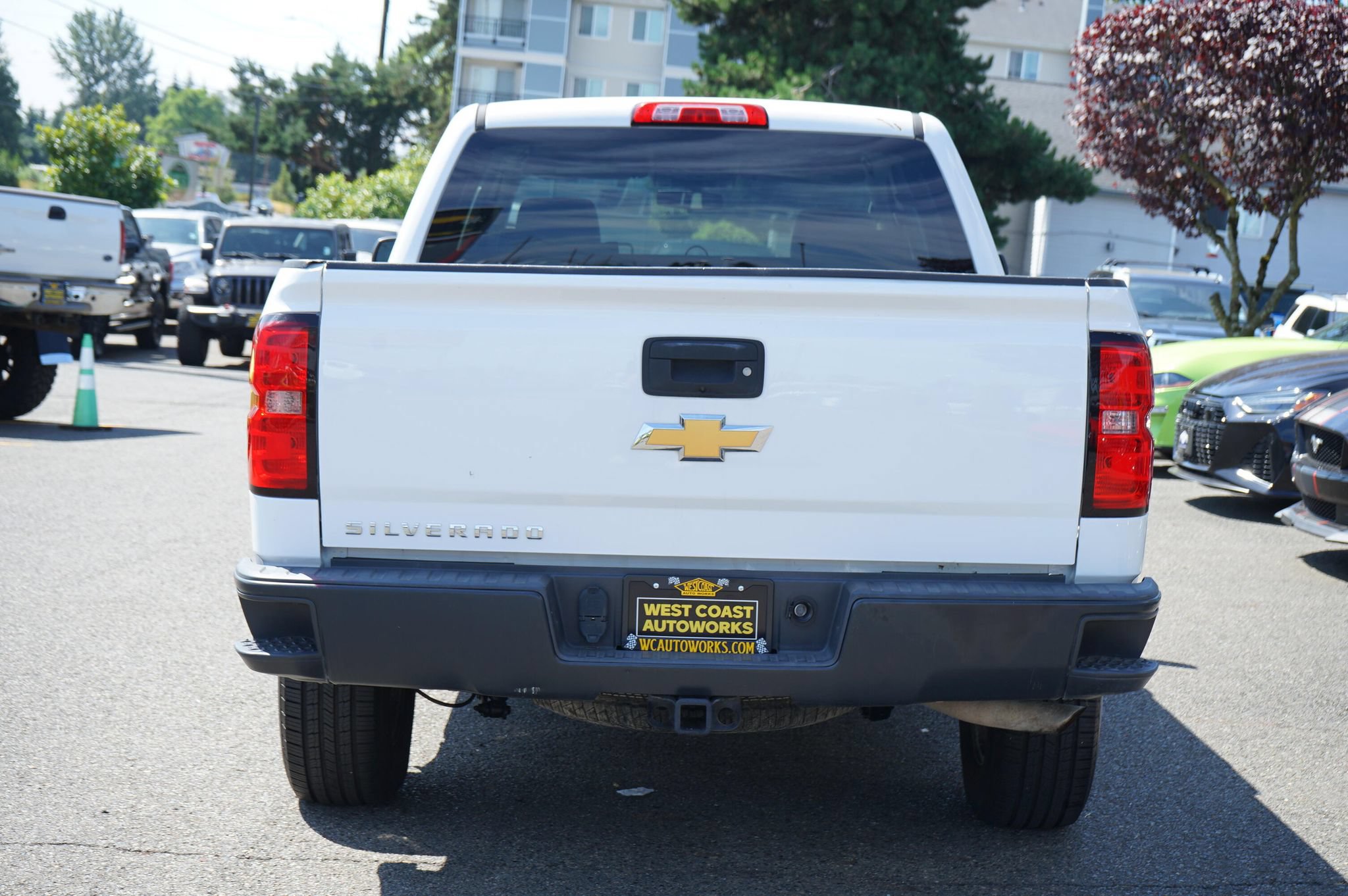 Used 2018 Chevrolet Silverado 1500 W/T w/ Trailering Package AWD/4WD image 4