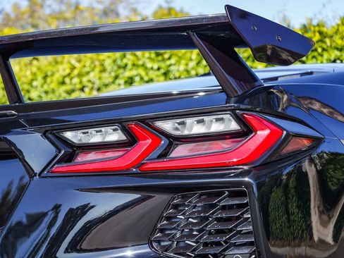 Used 2024 Chevrolet Corvette Stingray Preferred Cpe w/ 2LT RWD image 7