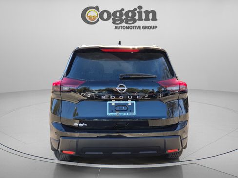 New 2026 Nissan Rogue SV w/ SV Premium Package image 4