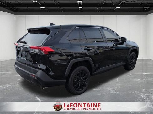 Used 2024 Toyota RAV4 LE image 8