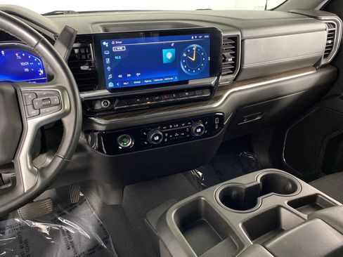 Used 2023 Chevrolet Silverado 1500 LT AWD/4WD image 34