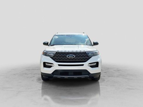 Used 2023 Ford Explorer XLT w/ Equipment Group 202A AWD/4WD image 9