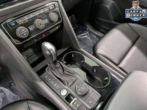 Used 2022 Volkswagen Atlas SE w/ Panoramic Sunroof Package image 14