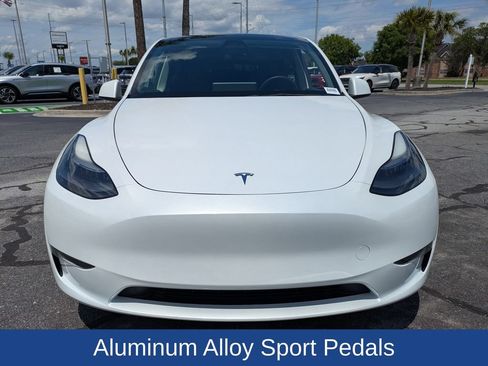 Used 2023 Tesla Model Y Performance AWD/4WD image 10