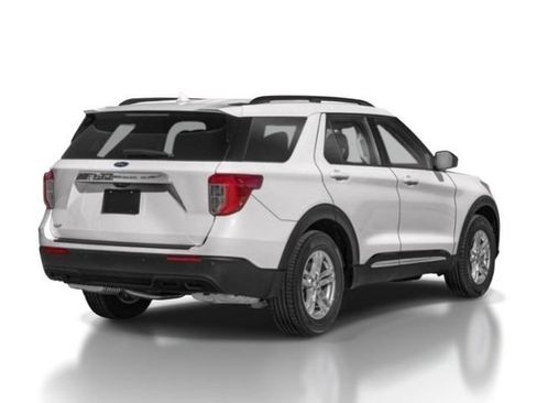 Certified 2023 Ford Explorer XLT w/ Equipment Group 202A AWD/4WD image 2