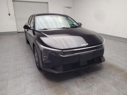Used 2025 Kia K4 FWD image 14