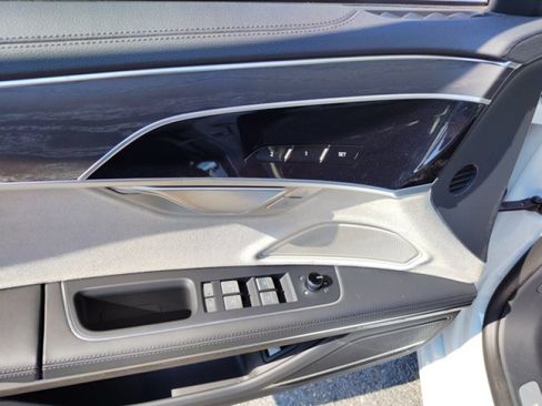 Used 2023 Audi A8 L 3.0T AWD/4WD image 21
