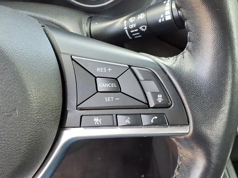 Used 2021 Nissan Sentra SV image 18