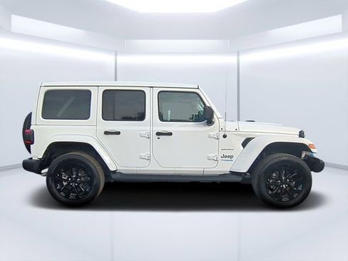 Used 2022 Jeep Wrangler Unlimited Sahara w/ Safety Group image 2