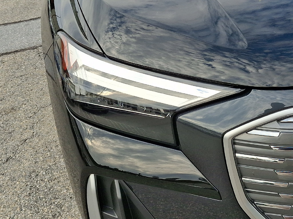 Certified 2023 Audi Q4 e-tron Premium Plus w/ Premium Plus AWD/4WD image 9
