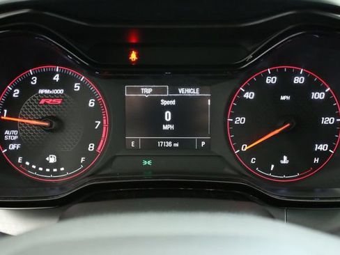 Certified 2025 Chevrolet Trax RS w/ Driver Confidence Package FWD image 13