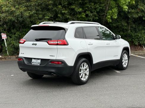 Used 2014 Jeep Cherokee Latitude AWD/4WD image 3