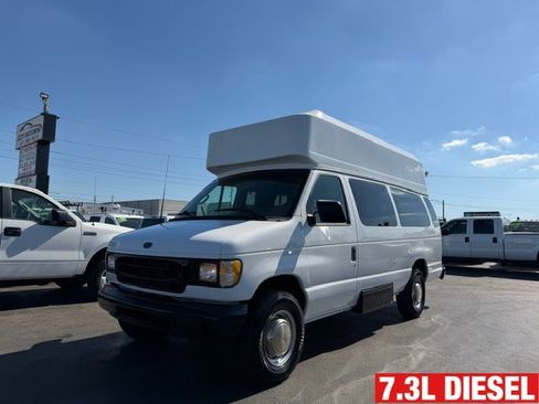 Used 2001 Ford E-350 and Econoline 350 Extended Super Duty image 1