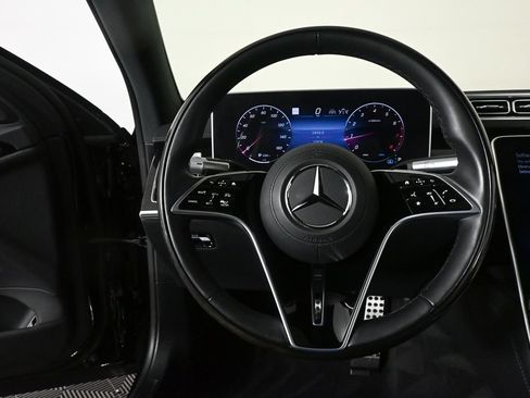 Used 2023 Mercedes-Benz S 500 4MATIC image 2