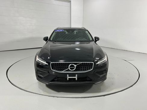 Used 2020 Volvo V60 T5 Cross Country w/ Protection Package Premier image 15
