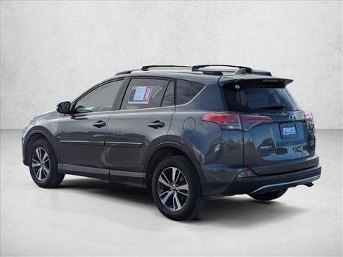 Used 2018 Toyota RAV4 XLE image 8