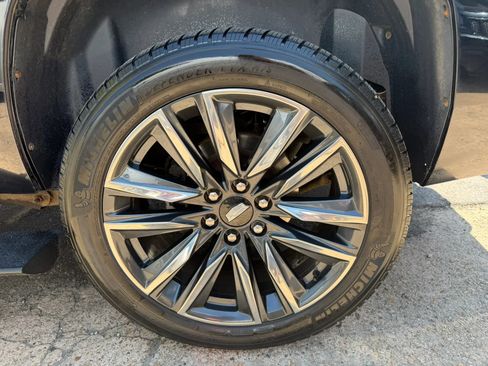 Used 2009 Cadillac Escalade AWD image 30