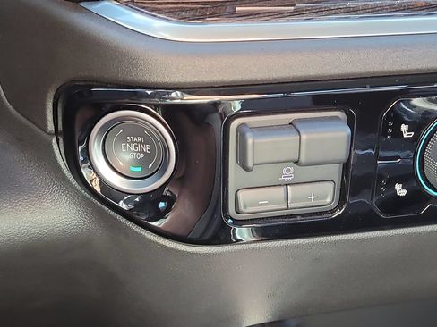 Used 2025 Chevrolet Silverado 2500 LT w/ Trail Boss Package AWD/4WD image 29