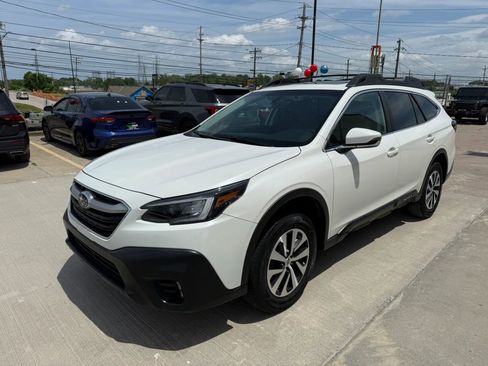 Used 2020 Subaru Outback Premium w/ Popular Package #1 AWD/4WD image 5