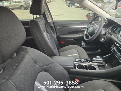 Used 2020 Hyundai Sonata SE w/ Cargo Package FWD image 9