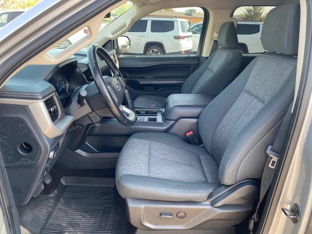 Used 2022 Ford Expedition XLT RWD image 26