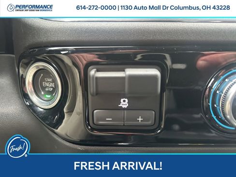 Used 2024 GMC Sierra 2500 SLE w/ SLE Convenience Package image 19