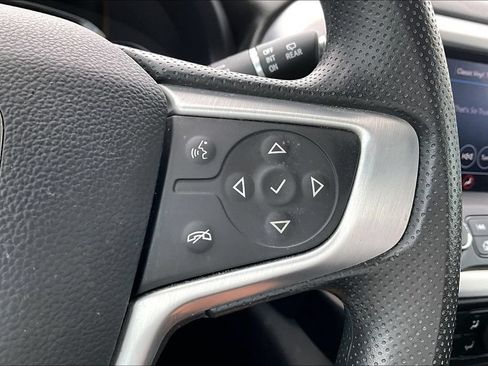 Used 2023 GMC Acadia SLE w/ Driver Convenience Package FWD image 18