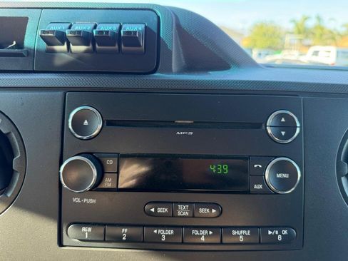 Used 2014 Ford E-250 and Econoline 250 w/ Interior Upgrade Package image 33