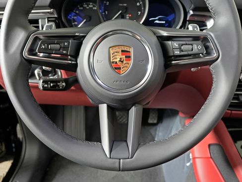 New 2026 Porsche Macan image 22