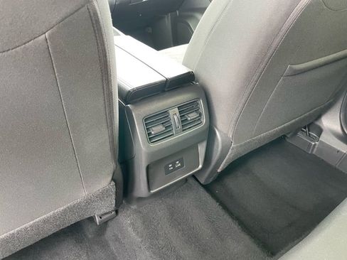 Certified 2023 Nissan Rogue SV image 23