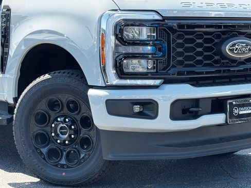 New 2026 Ford F250 XLT w/ XLT Premium Package AWD/4WD image 4