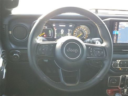 Used 2025 Jeep Wrangler Unlimited Rubicon 392 image 12