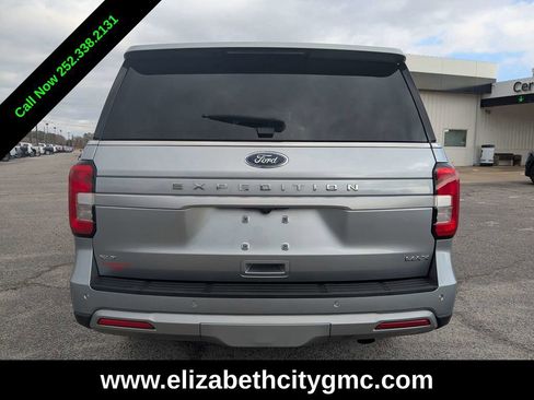 Used 2023 Ford Expedition Max XLT image 5