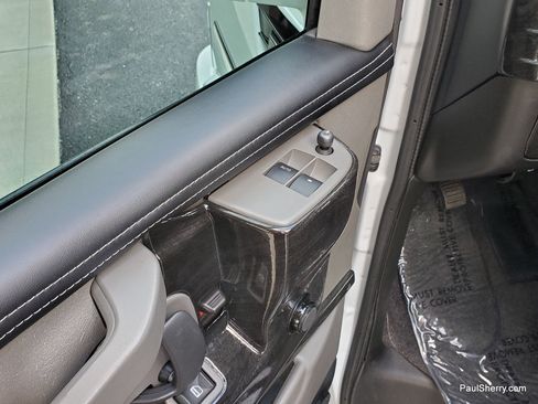 Used 2023 Chevrolet Express 2500 RWD image 40
