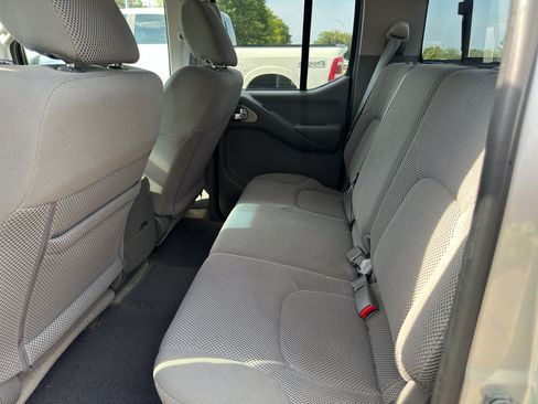 Used 2017 Nissan Frontier SV AWD/4WD image 15