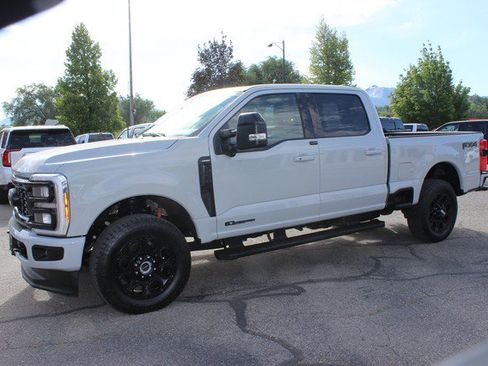 Used 2025 Ford F250 Lariat w/ Black Appearance Package AWD/4WD image 1
